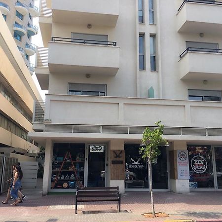 Tlv Suites By The Sea - 2 Rooms Tel Aviv Exterior foto