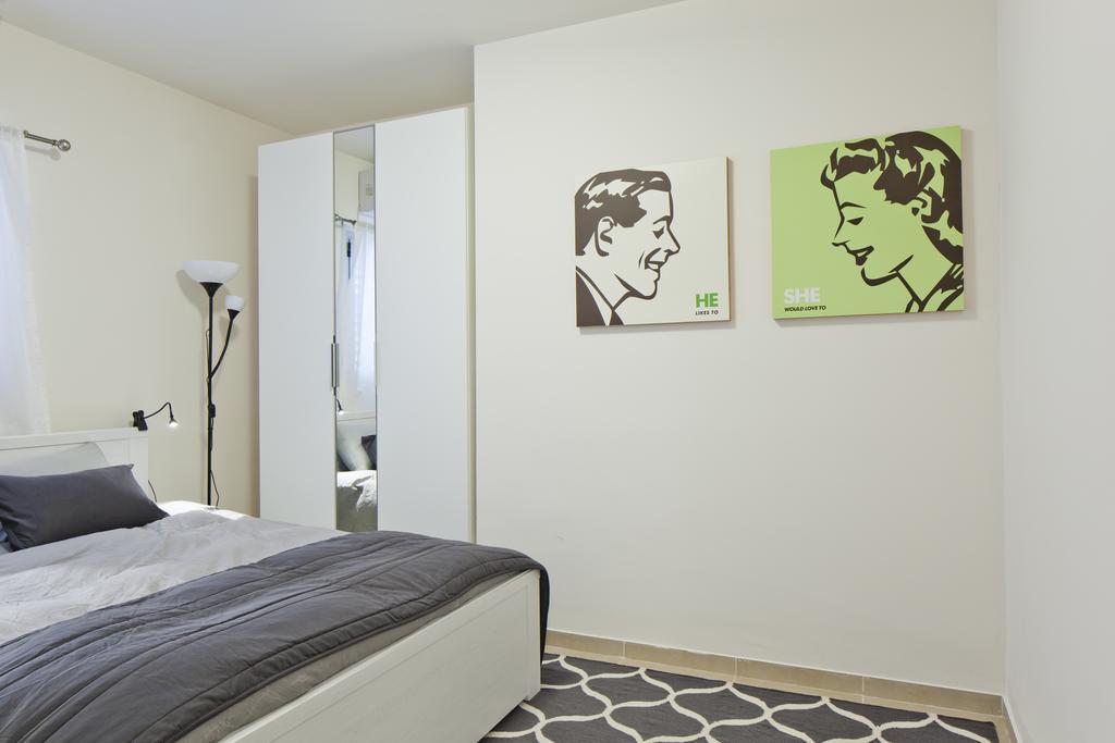 Tlv Suites By The Sea - 2 Rooms Tel Aviv Exterior foto